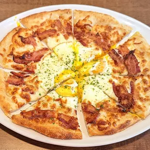This is the Breakfast Pizza entrée with all bacon.  Photo taken September 25, 2022.
