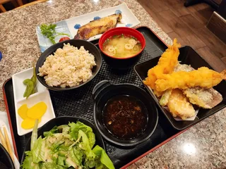 Hoya Grill & Ramen