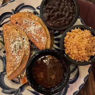 BIRRIA TACOS (2)
