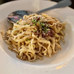 CACIO A PEPE