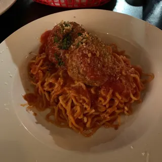 SPAGHETTI AND MEATBALLS