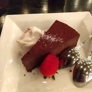 CHOCOLATE MOUSSE CAKE