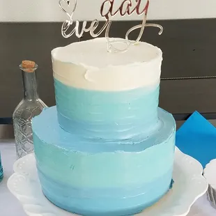 Our wedding was ocean side so we wanted a simple ombre design that reminded us of the ocean and Stephanie totally delivered.  So tasty!