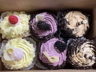 Cakes & Pastries by George