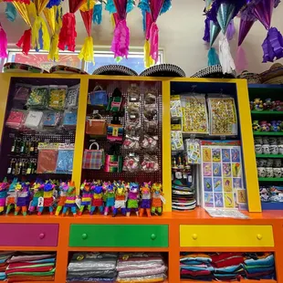 F&amp;L PINATAS Y MAS- decoracion para fiesta