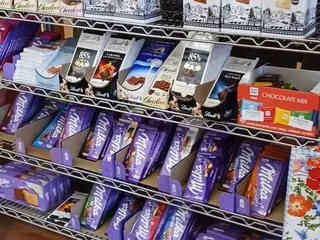 Au Marché European Market