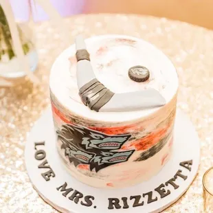 Groom&apos;s cake