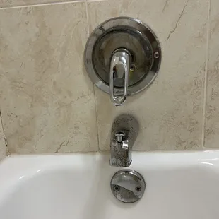 Interior: easy to understand controls in the WC