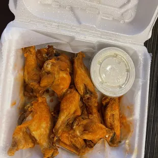 food, fried chicken, fried chicken wings, chicken wings and fried chicken, chicken wings, bbq wings, chicken, poultry, bbq chicken