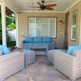 The Conversation 6 Piece
- Gray wicker
- Aqua blue cushions
EWA BEACH, HI