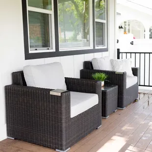 The Armchairs &amp; side table in Manoa, HI