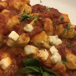 Gnocchi Caprese