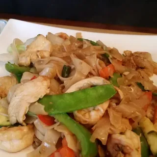 Drunken Noodles