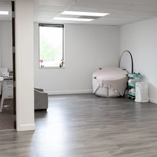 Spacious, 1200 square feet of space ready to welcome your family!