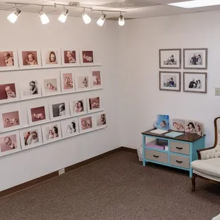 Amazing Gallery Reveal wall is how you view your portraits for the first time. Prepare for your jaw to drop!