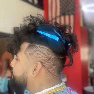 Under cut, Rose design