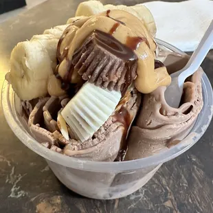 Chocolate, peanut butter, and banana. Yum!!