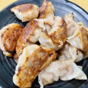 chicken wings and fried chicken, food