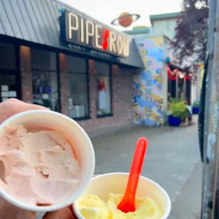 Mexican Vanilla Gelato and Stracciatella Gelato.