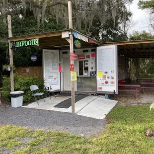 Fantastic roadside restaurant . Outside dining. Clean restroom. Friendly owner.  Best Italian sausage I have ever eaten. Huge menu.