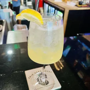 Lemon spritz