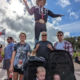 The latest generation of Texas fair lovers. They are all 7 th generation Texans!