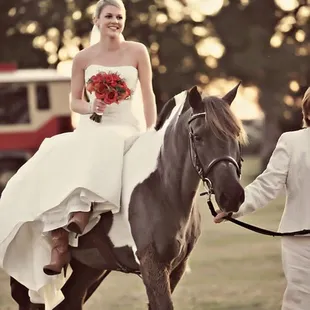 Brides with horses at Fair Winds Farm.  Photos by www.bettybryantphotography.com.