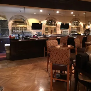 the bar and dining area