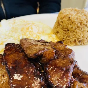 Cured and marinated beef sirloin slices, choice of eggs and garlic rice