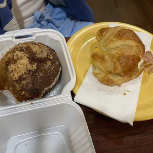 Cinnamon crunch muffin &amp; bacon breakfast sandwich
