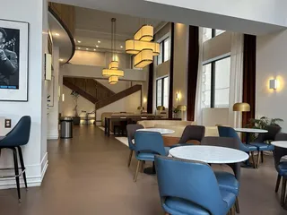 Hu. Hotel