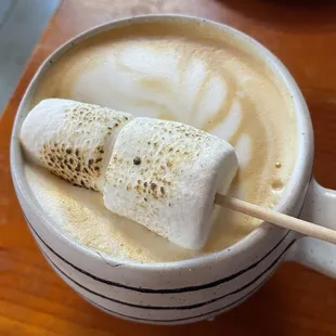 Toasted marshmallow latte