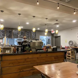 sushi and sashimi, interior