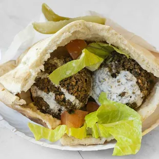 Falafel pita