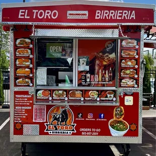El Toro Birrieria