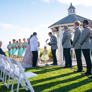 Outdoor gazebo for ceremony