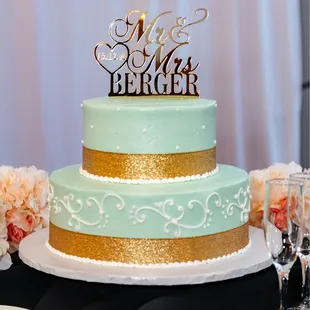 Cake which was includes in package