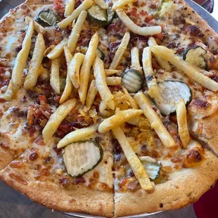 Cheeseburger Pizza!