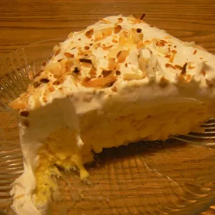 Coconut cream pie