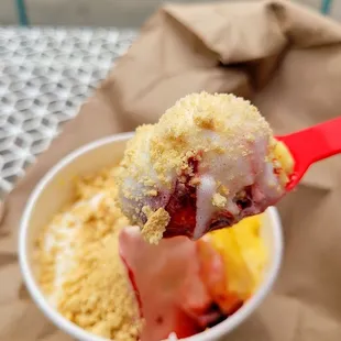 Bite of lemon meringue sundae