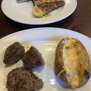 Filet medallions, loaded baked potato and Mahi Mahi (superb) with asparagus