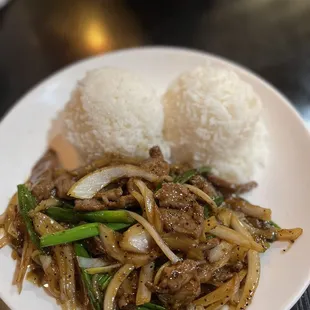 Sizzling Black Pepper Beef Noodles