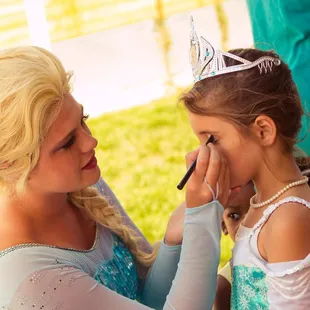 Queen Elsa face painting.