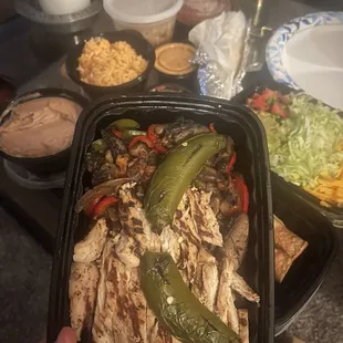 Chicken and veggie fajitas for 2