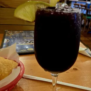 drink, ribs