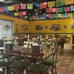 I almost had the place to myself, on a Friday at 2pm. February 2025