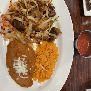 Carnitas, rice and beans (so yummy!)