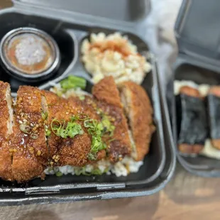 Faka’s Island Grill