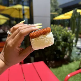 Crunchy spam musubi