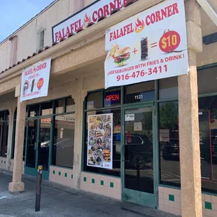 4.11.2021 Falafel Corner, on Alhambra Blvd, Sacramento